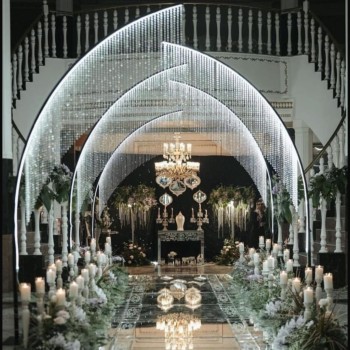 Kristal Taşlı Işıklı Gelin Yolu – Şık ve Işıltılı Düğün Yolu Dekoru | Organizasyon Center