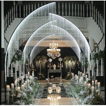 Kristal Taşlı Işıklı Gelin Yolu – Şık ve Işıltılı Düğün Yolu Dekoru | Organizasyon Center