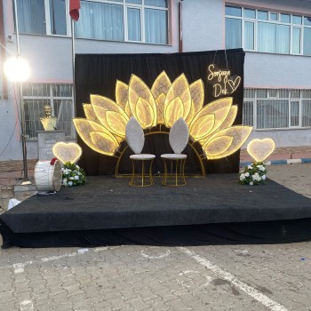 Kirpi Işıklı Arka Fon – LED Işıklı Modern Organizasyon Arka Planı | Organizasyon Center