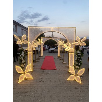 Asansörlü Işıklı Kelebek – Sahne ve Organizasyon Işık Gösteri Dekoru | Organizasyon Center