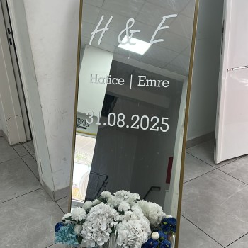 Karşılama Aynası – Şık Organizasyon ve Etkinlik Giriş Panosu | Organizasyon Center Karşılama Aynası – Şık Organizasyon ve Etkinlik Giriş Panosu | Organizasyon Center