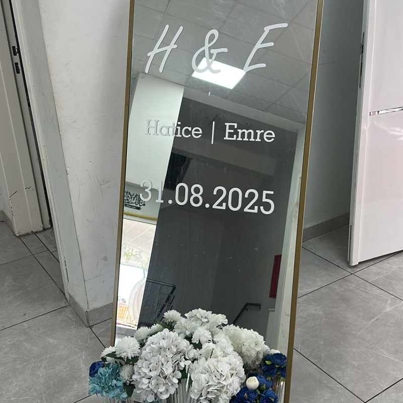 Karşılama Aynası – Şık Organizasyon ve Etkinlik Giriş Panosu | Organizasyon Center