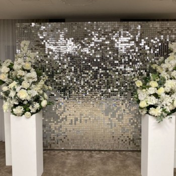 Gold Pul Paneli Arka Işıltı Dekor – Parlak ve Gösterişli Arka Fon Tasarımı Gold Pul Paneli Arka Işıltı Dekor – Parlak ve Gösterişli Arka Fon Tasarımı